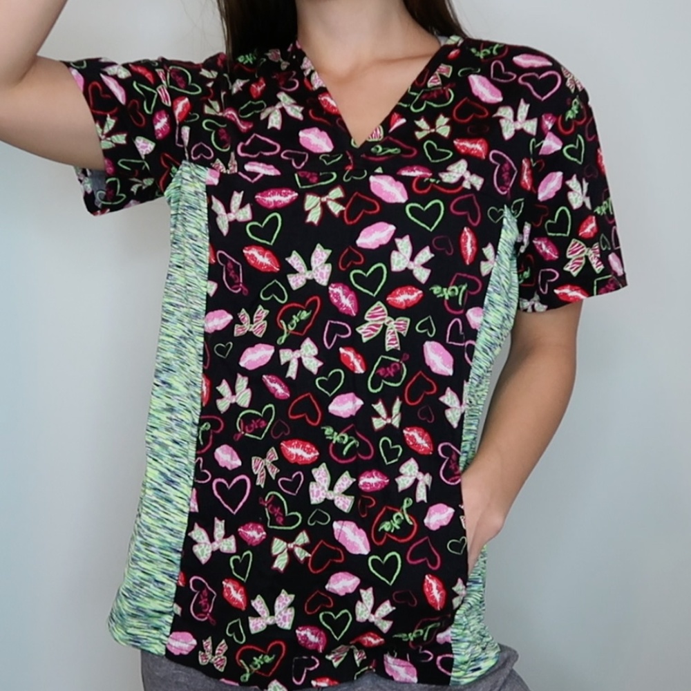 Bows and Kisses Scrub Top